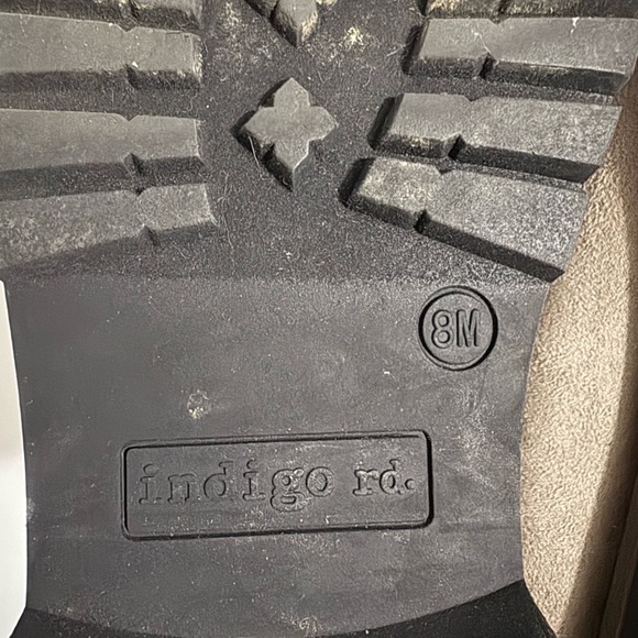 Indigo Rd. Women's Haven Taupe Faux Suede Loafers Size 8 - Picture 8 of 10